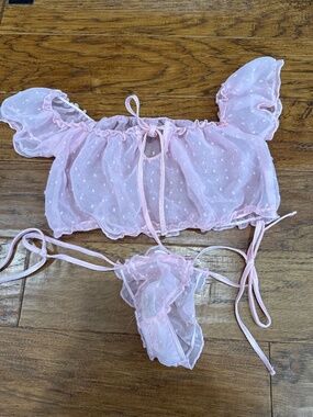 Pale light pink polka dot lingerie set nwot